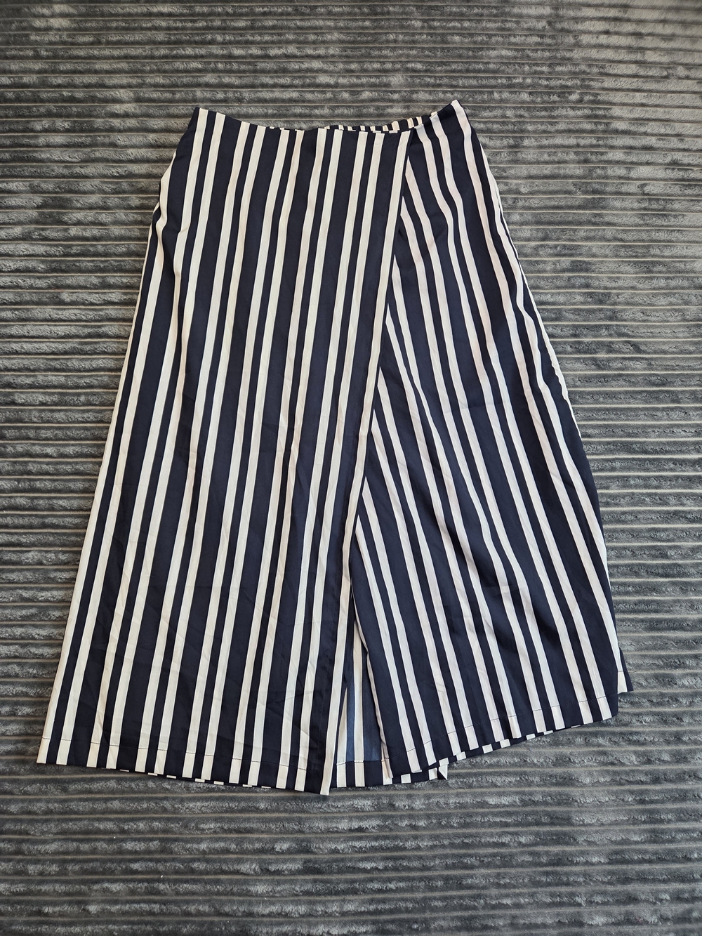 Zara Navy & White Vertical-Strip A-Line Midi Skort
